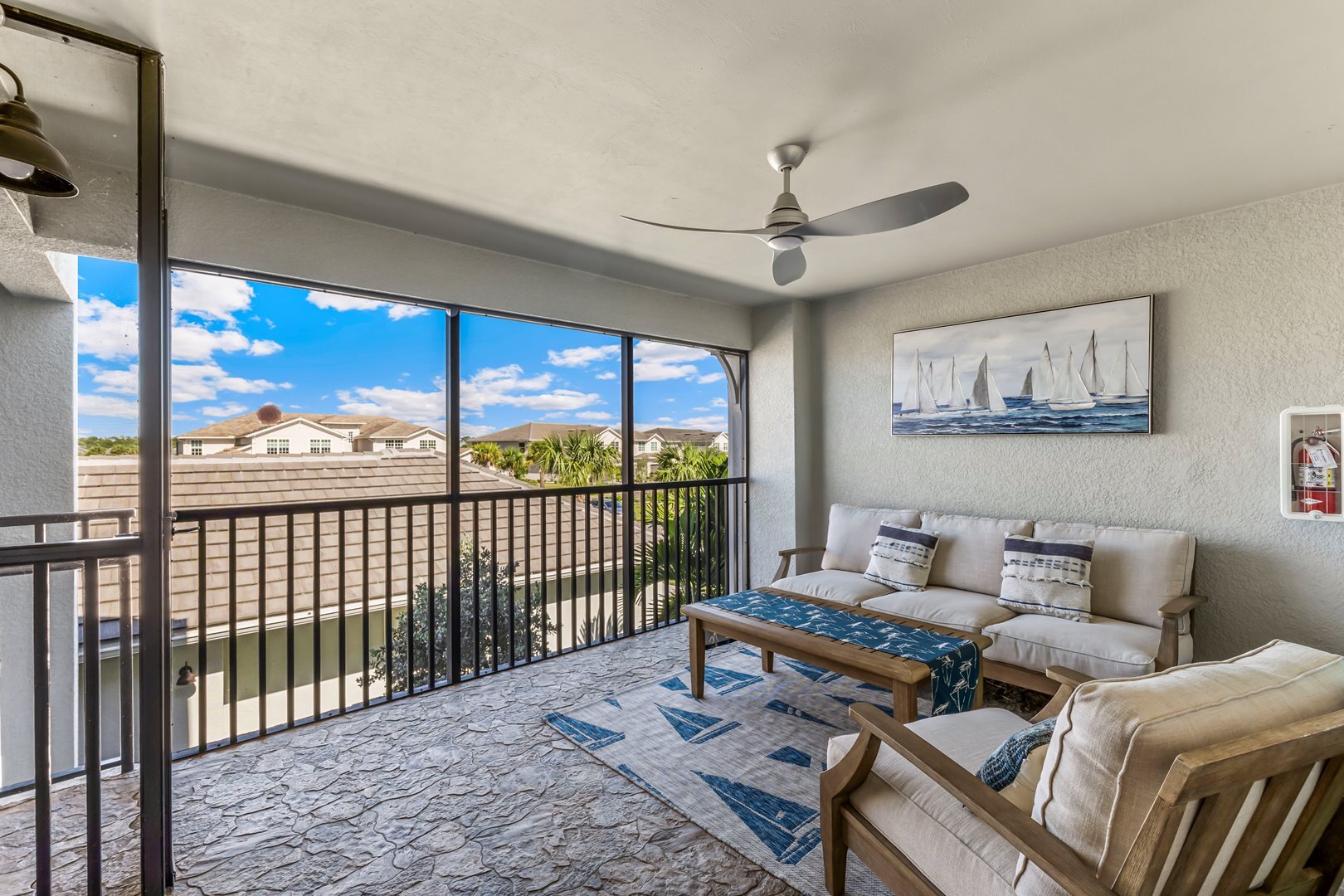 Front Entryway & Lanai View