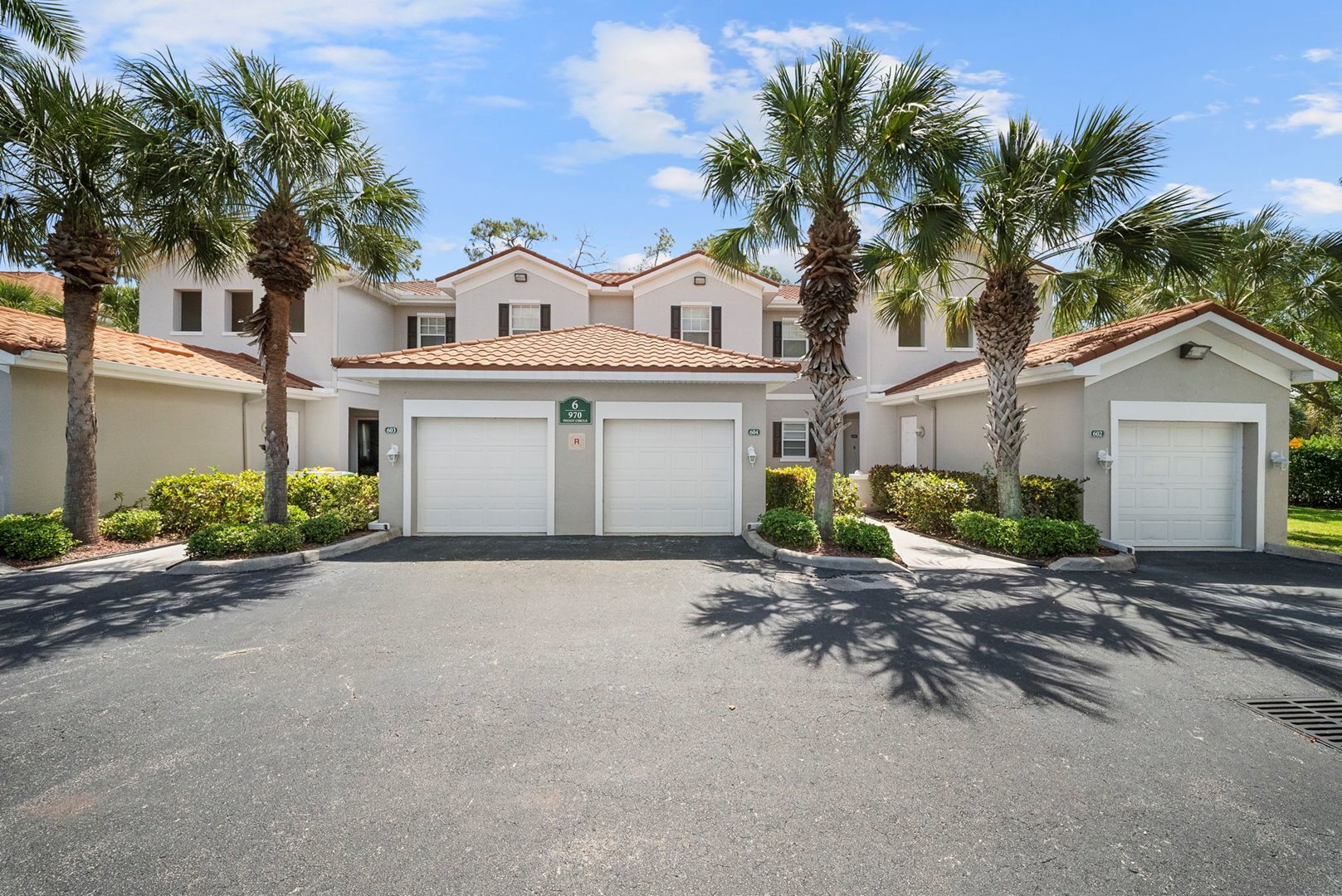 Welcome to Unit 604 at Lely Resort - 1 Car Garage included