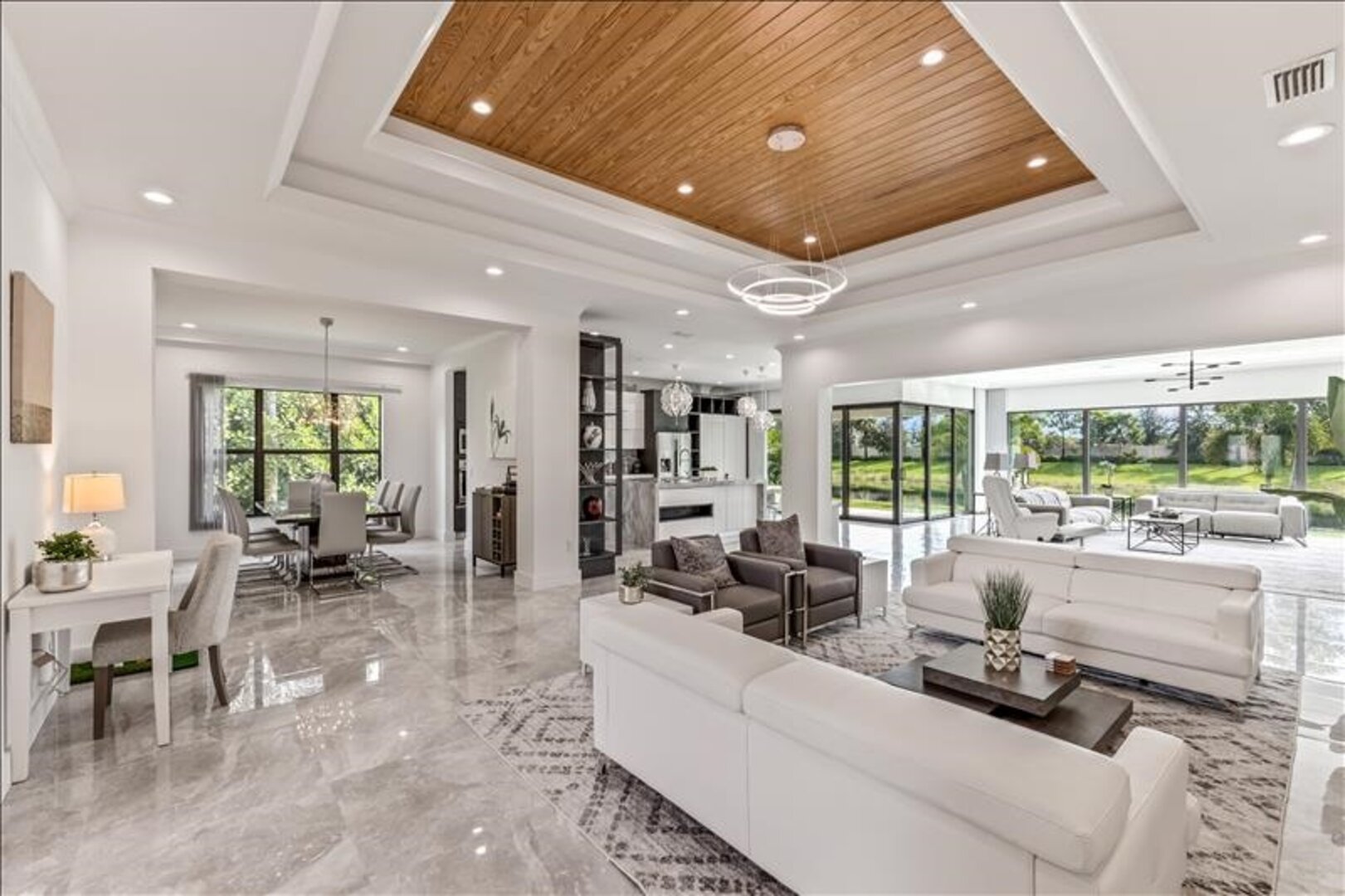 Welcome to 4410 Caldera Circle in Naples Florida
